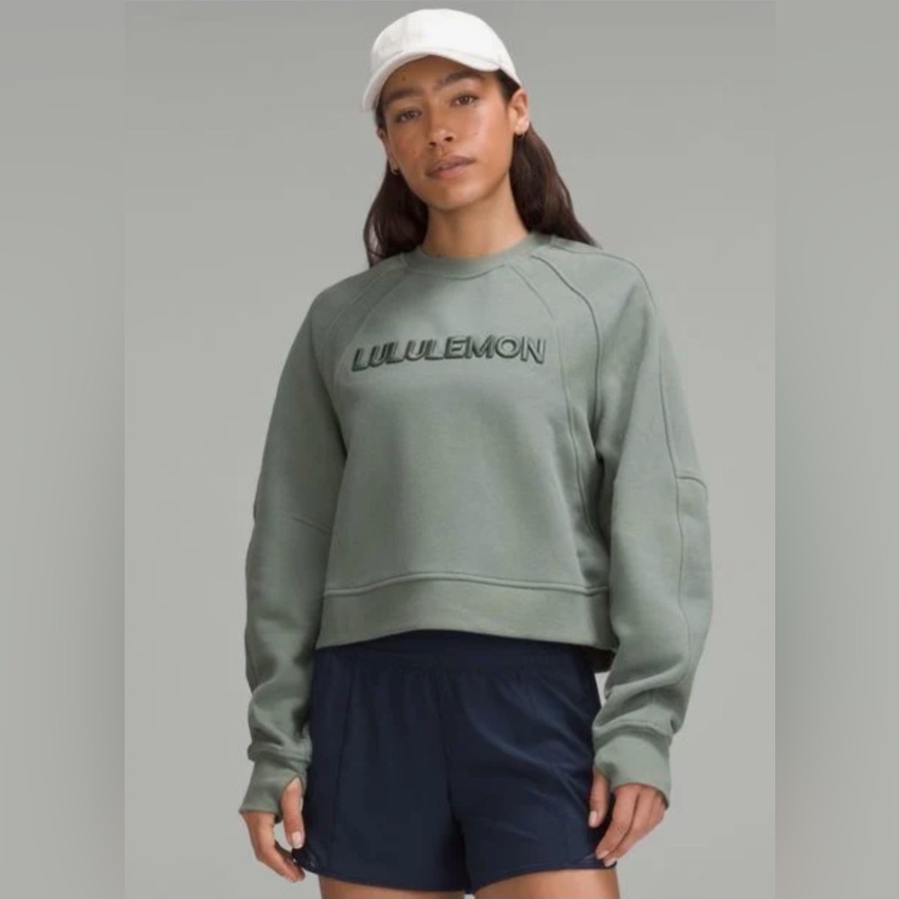 Lululemon Scuba Oversized Pullover. NWT